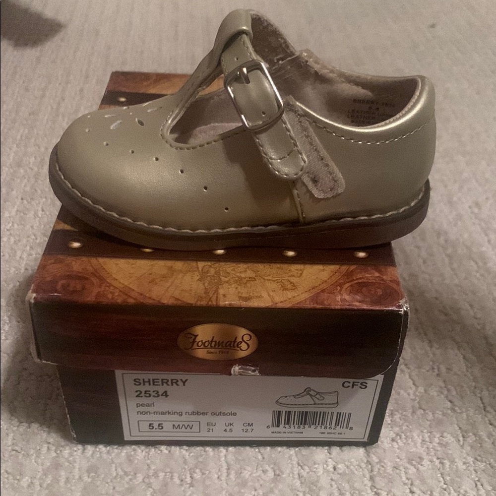 FootMates Cream T-Strap Dress Shoes with Perforated Design